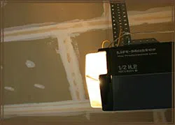 SOS Garage Door Service Alexandria, VA 571-316-0013 - openers-sid-gr-02m